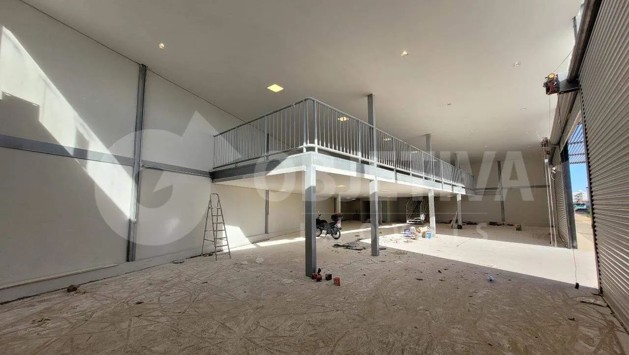 Loja para aluguel, 2 vagas, SEGISMUNDO PEREIRA - UBERLANDIA/MG - Foto 2