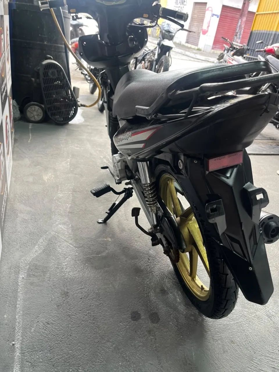 Moto de leilão  - Foto 5