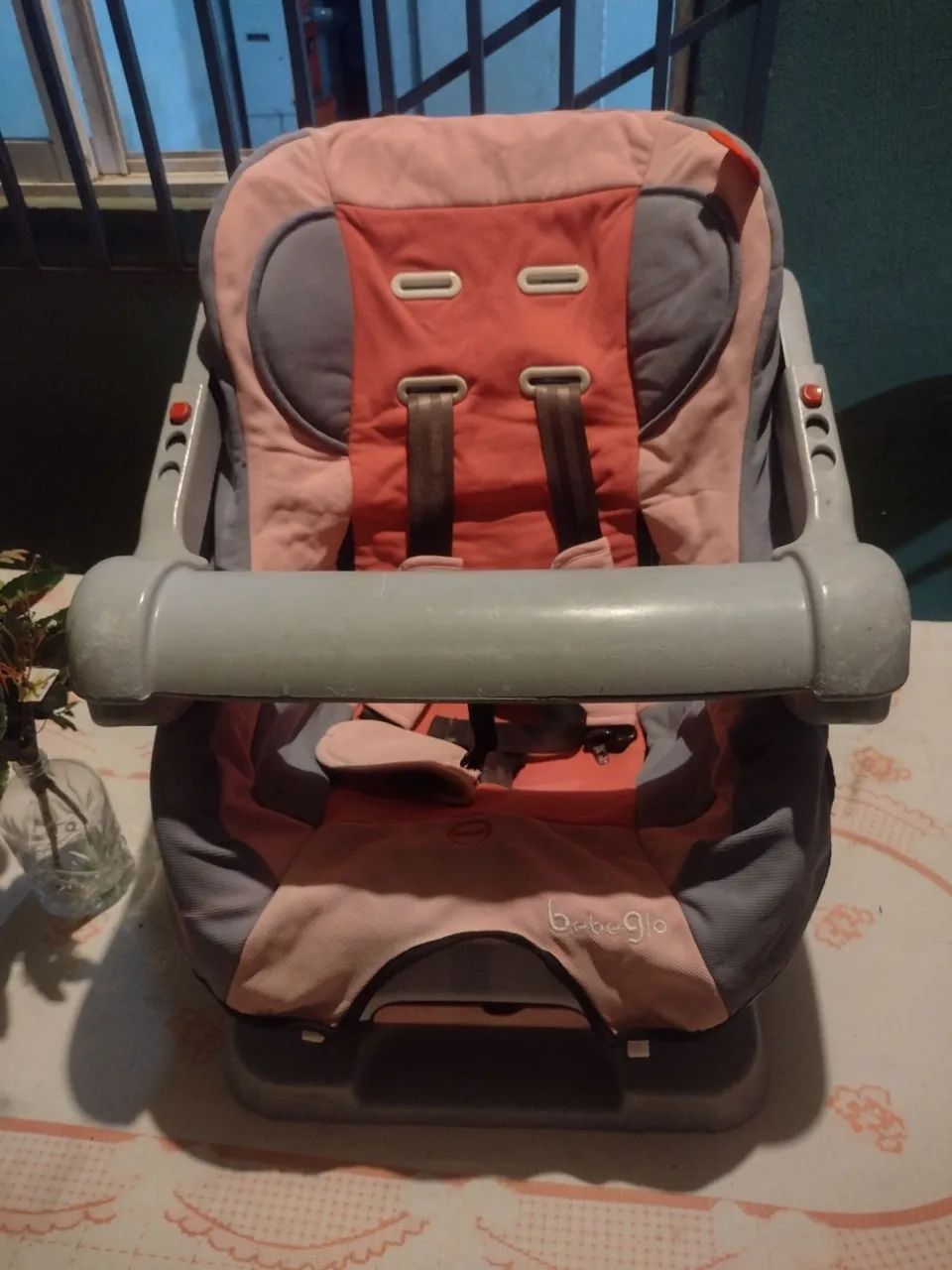Cadeira infantil: 150,00 reais