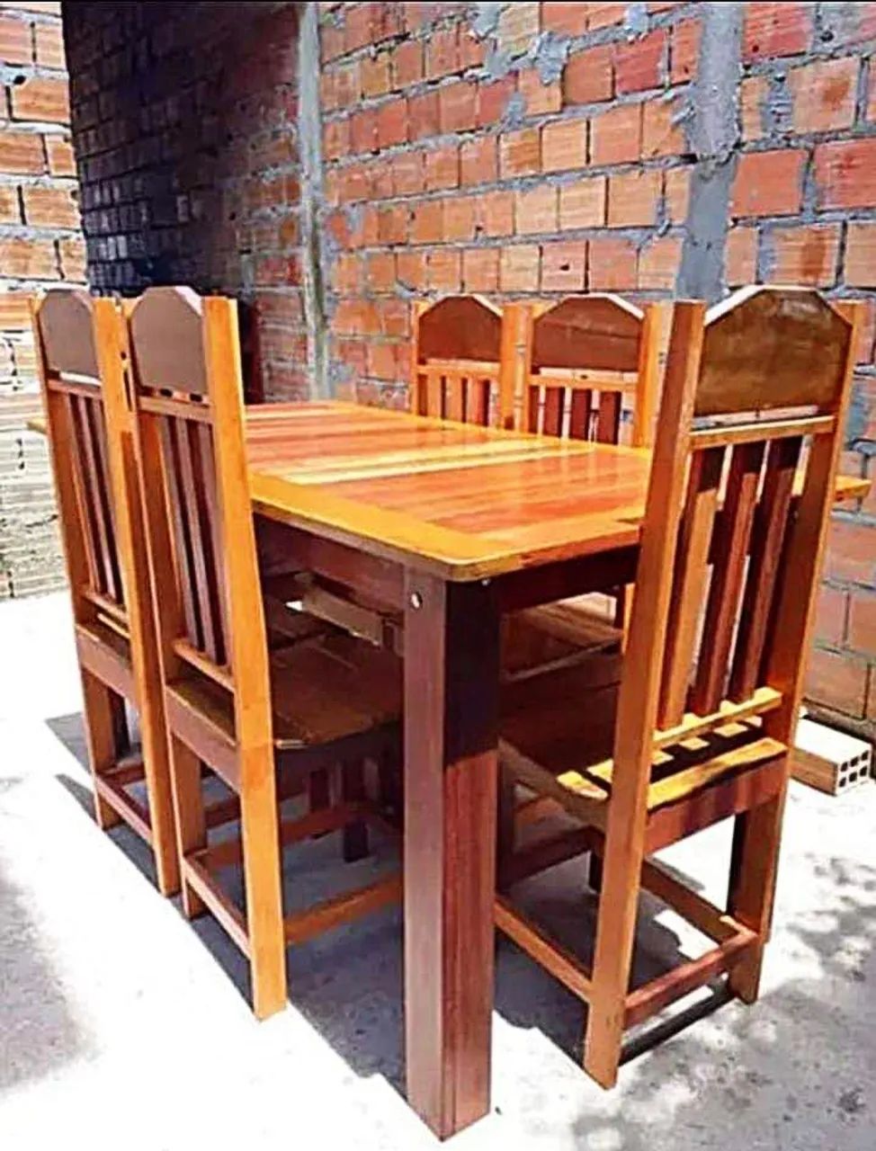 MESA DE MADEIRA COM 4 6 CADEIRAS - Foto 4