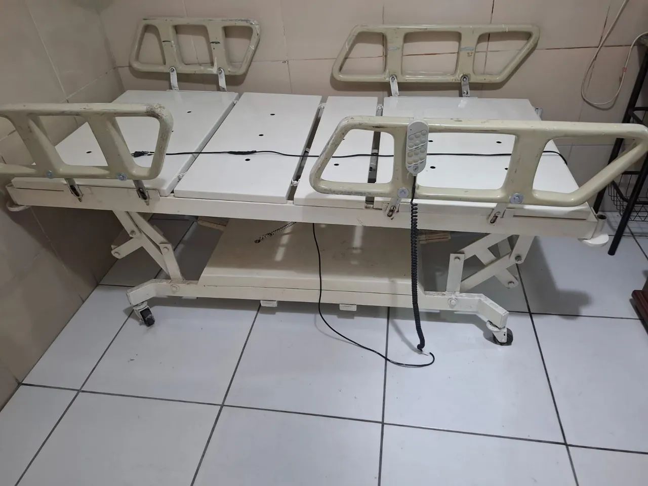 Cama hospitalar - Foto 2