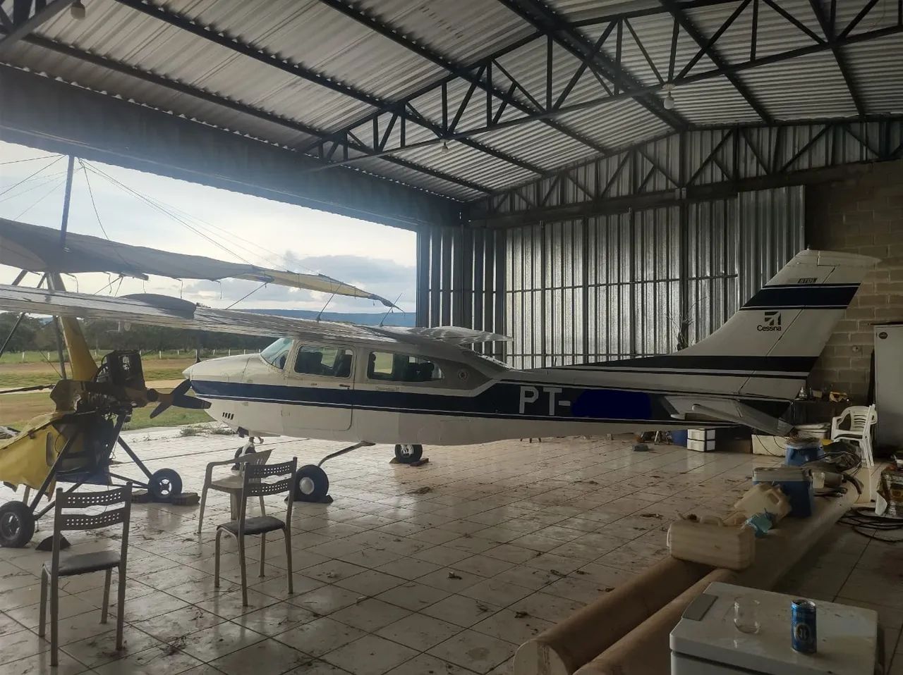 Cessna 210l - Foto 2