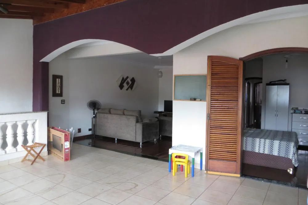 Sobrado com salão comercial e 3 Vagas de Garagem bairro Terra Nova - Foto 5
