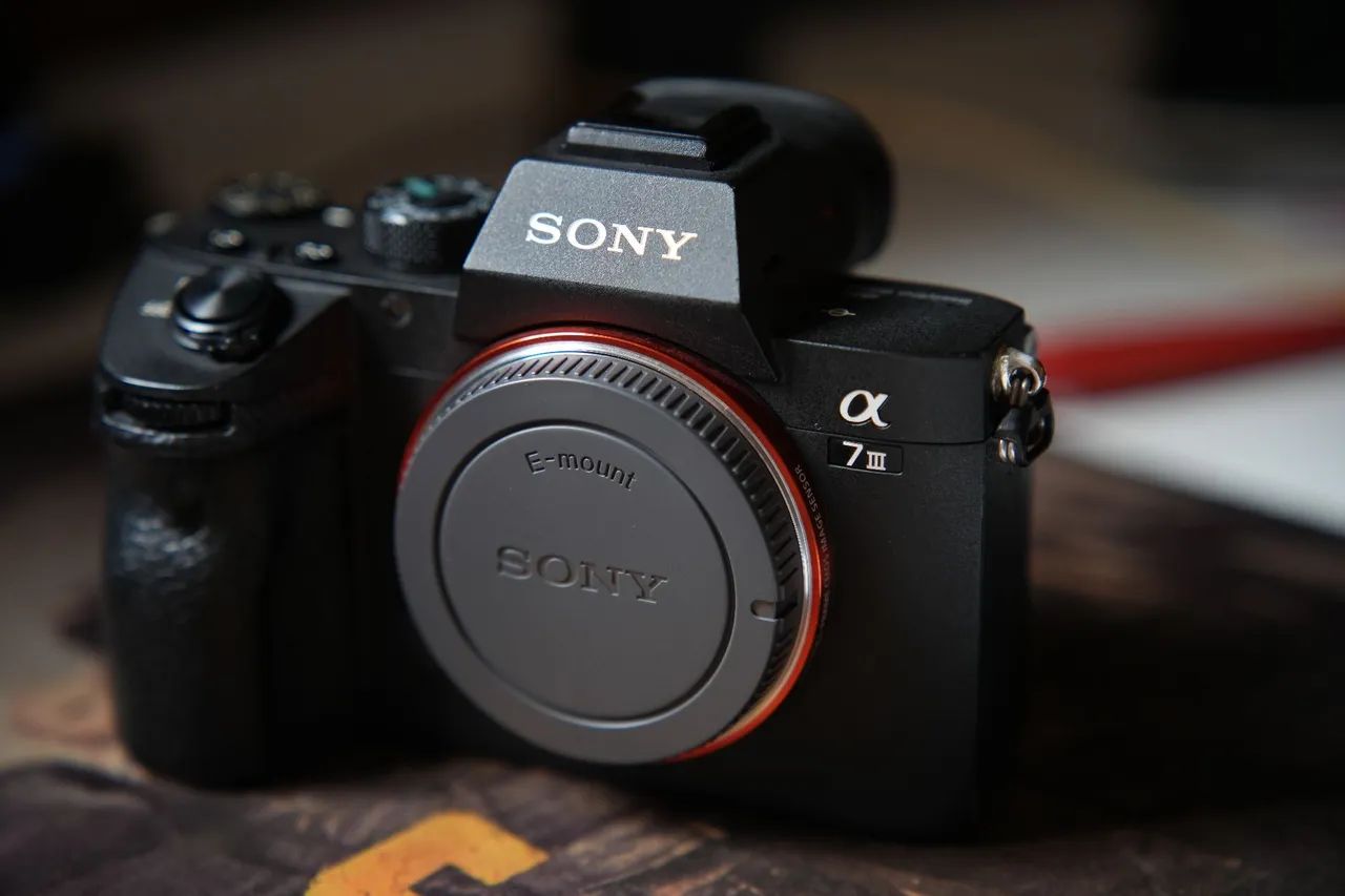 Sony a73 com cage+ caixa - Foto 4