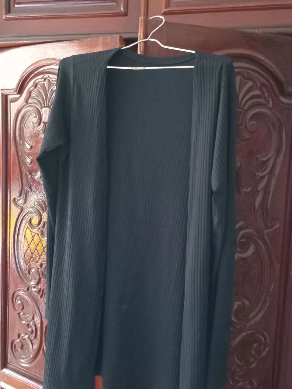 CONJUNTO DE SOBRETUDO COM BLUSA. - Foto 2