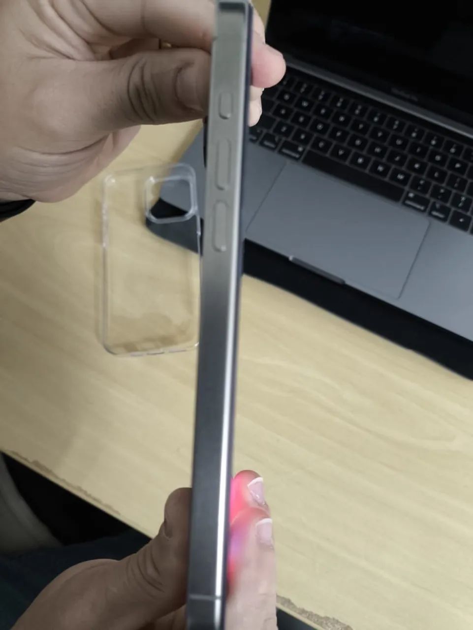 iPhone 15 Pro Max - 256GB - Cinza Espacial  - Foto 4