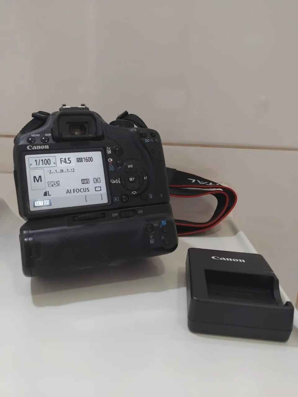Camera DSLR Canon T1i - Foto 3