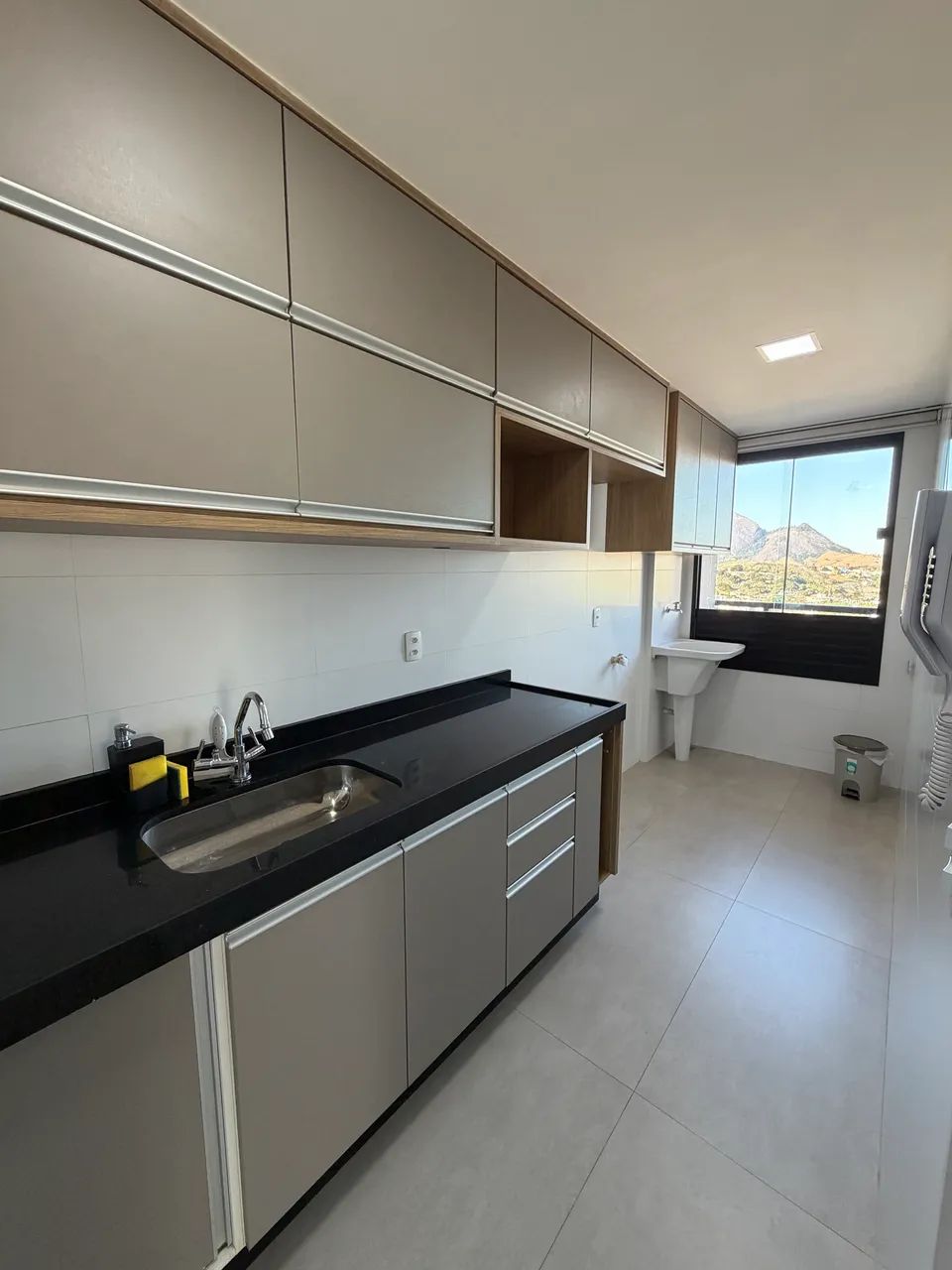 Aluga-se apartamento 2 quartos