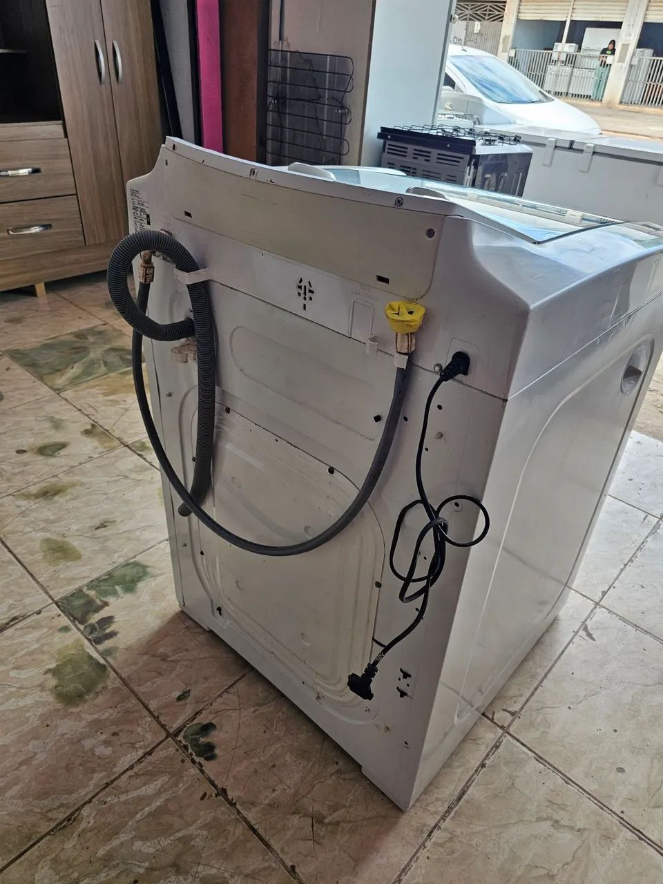 Máquina 12kg bate e seca usada funcionando perfeitamente foi pintada  - Foto 4
