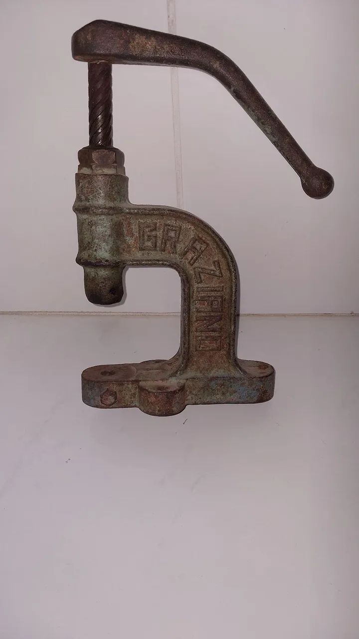 Balancin - Batedor de botão 