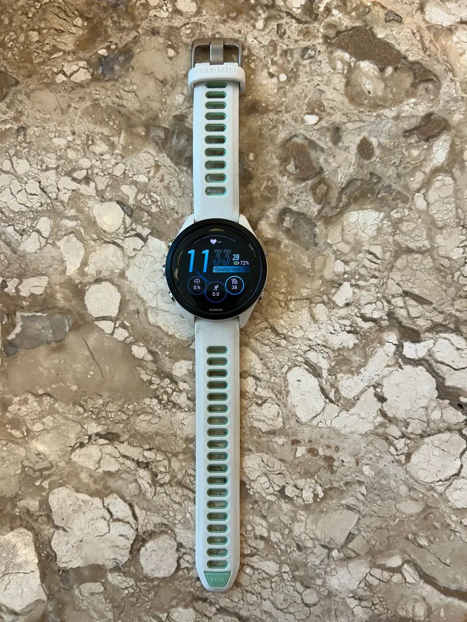 Garmin Forerunner 265S AMOLED + GPS - com caixa e carregador - Foto 2
