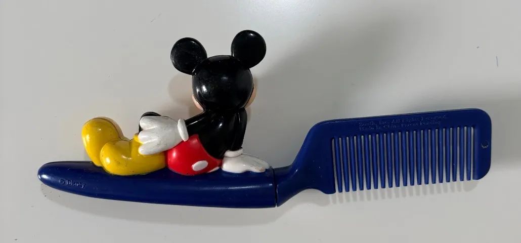 Pente Antigo com Mickey da Avon - Foto 2