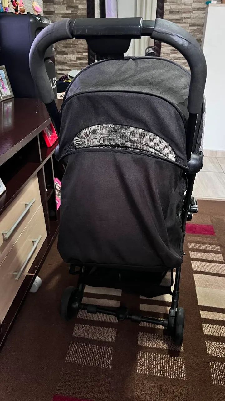 Carrinho de bebê Burigotto preto - Foto 3