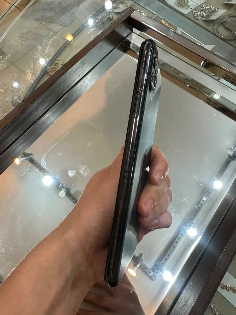iPhone 11 Pro Max 64gb bateria 100% - Foto 2