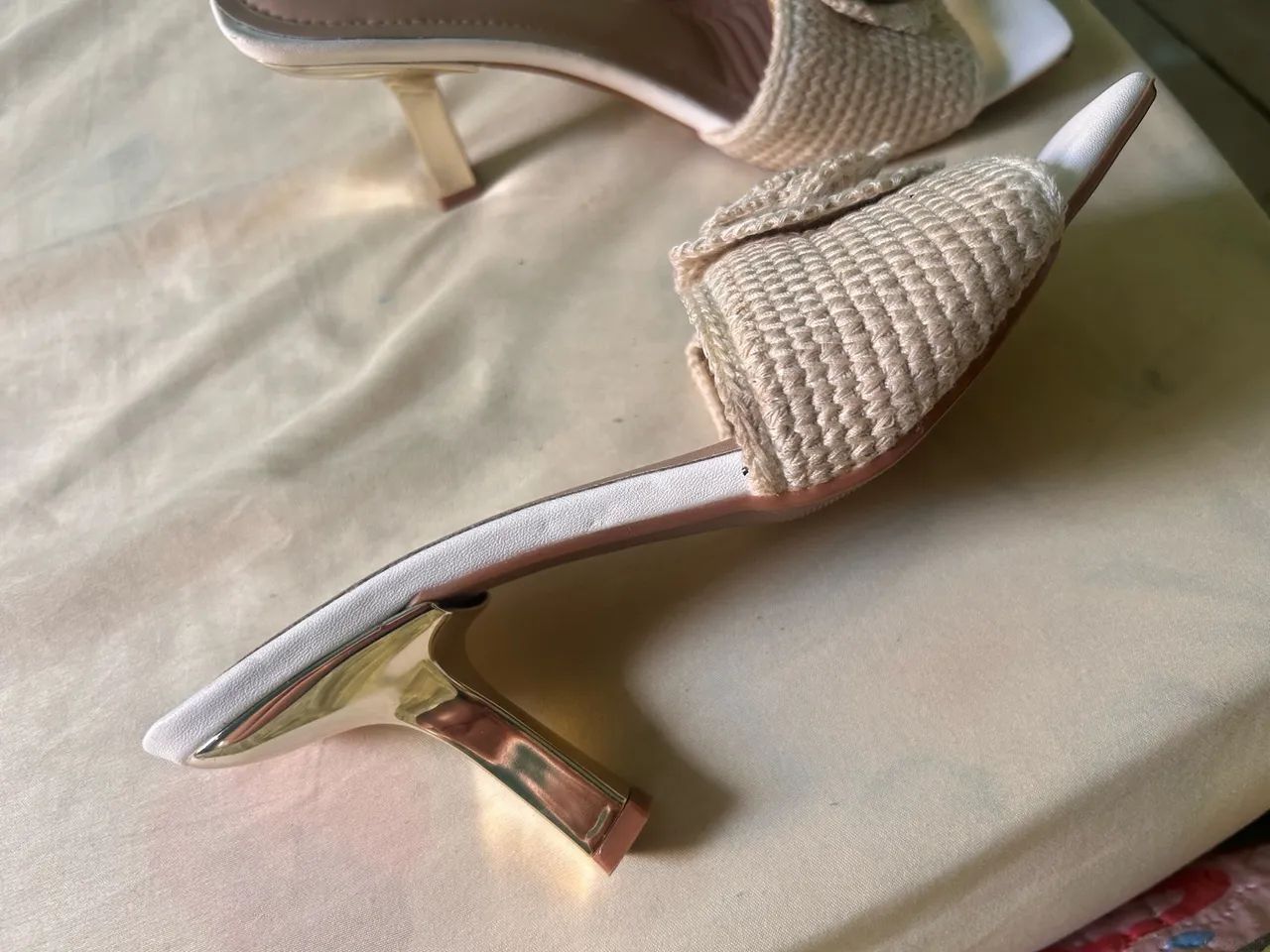 Salto feminino crochê de flor  - Foto 4