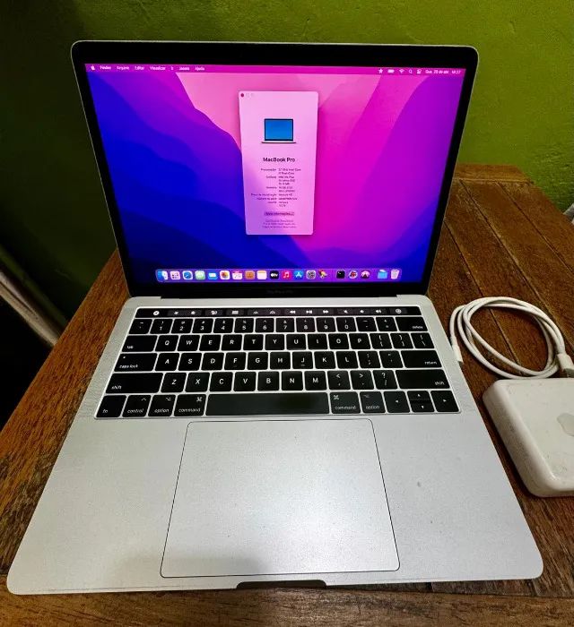 MacBook Pro 13, 2017, Touch Bar, i5, 16GB, 512SSD - Notebooks
