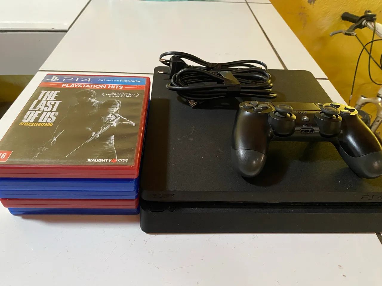 Playstation 4 Slim - Foto 3