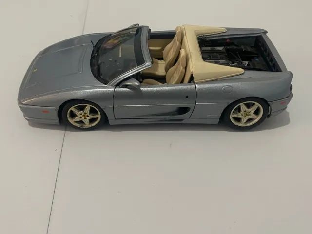 Miniatura Hotweels Ferrari F355 1:18 - Hobbies e coleções - Vila