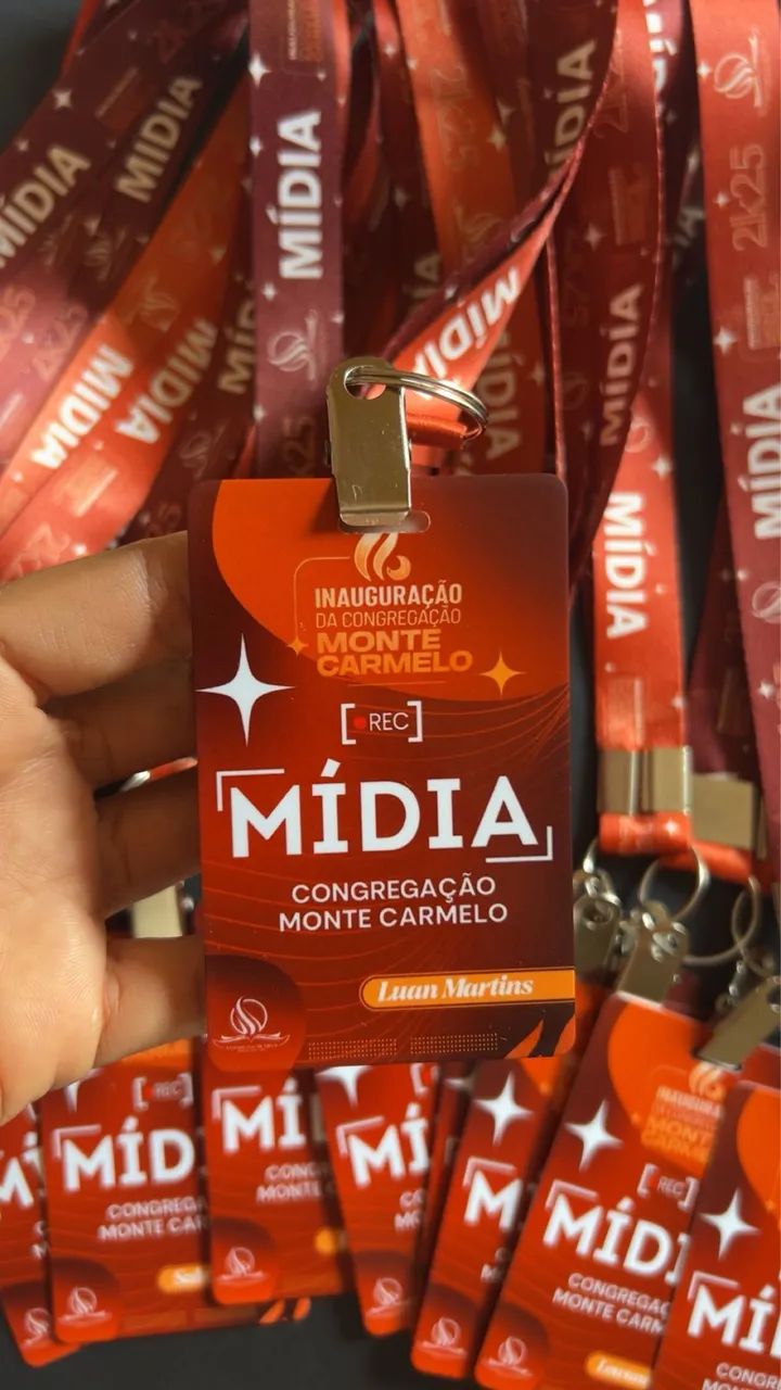 Crachás com Cordões Personalizado  - Foto 3