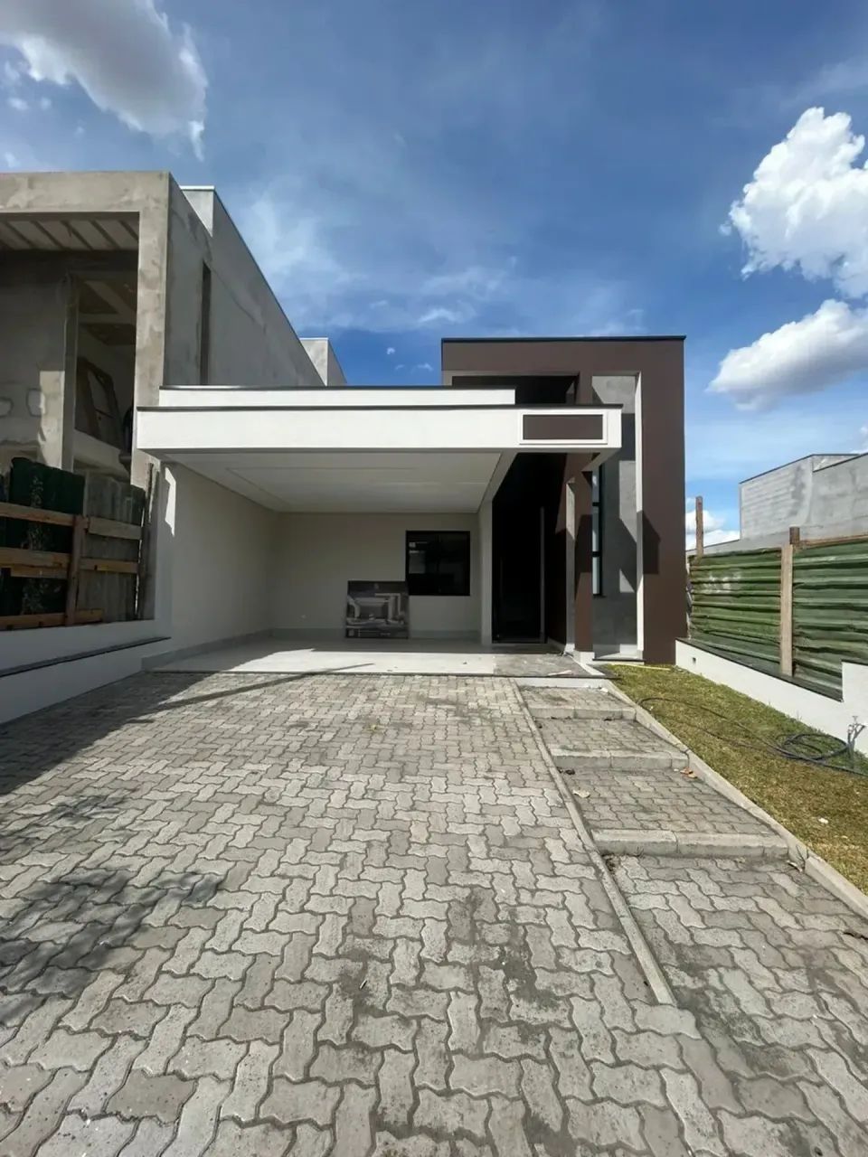 Casa nova no condomínio lirios em Paulínia/SP