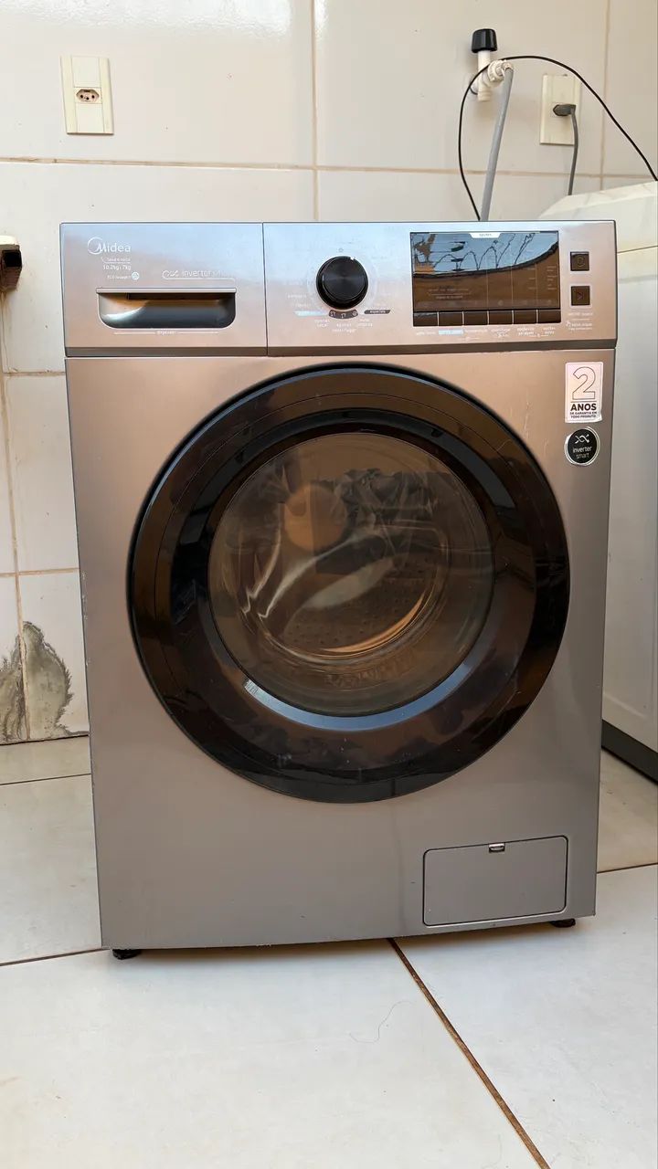 Máquina lava e seca 