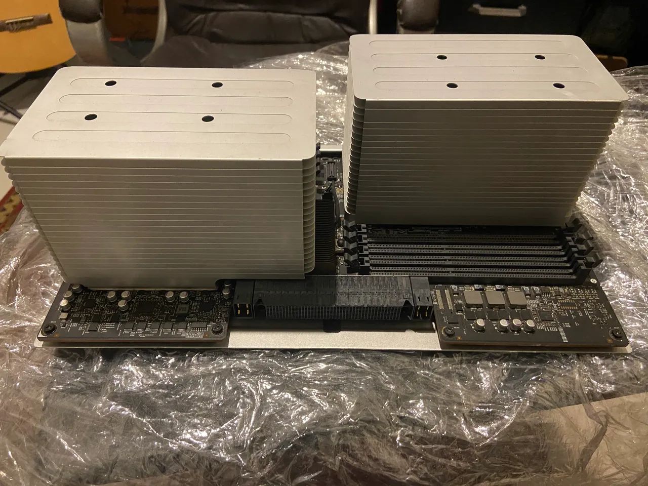 Placa Lógica / Backplane Mac Pro 5.1 - Funcionando Perfeitamente - Original