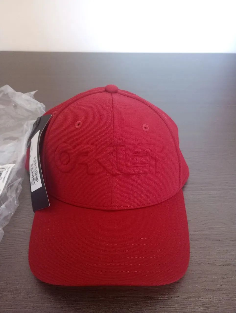 Vendo Boné Oakley Original/Novo.