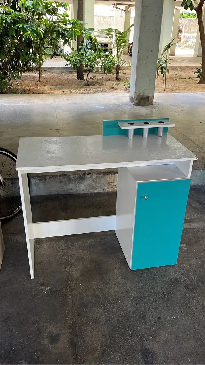 Escrivaninha Seminova R$150448320465085419520