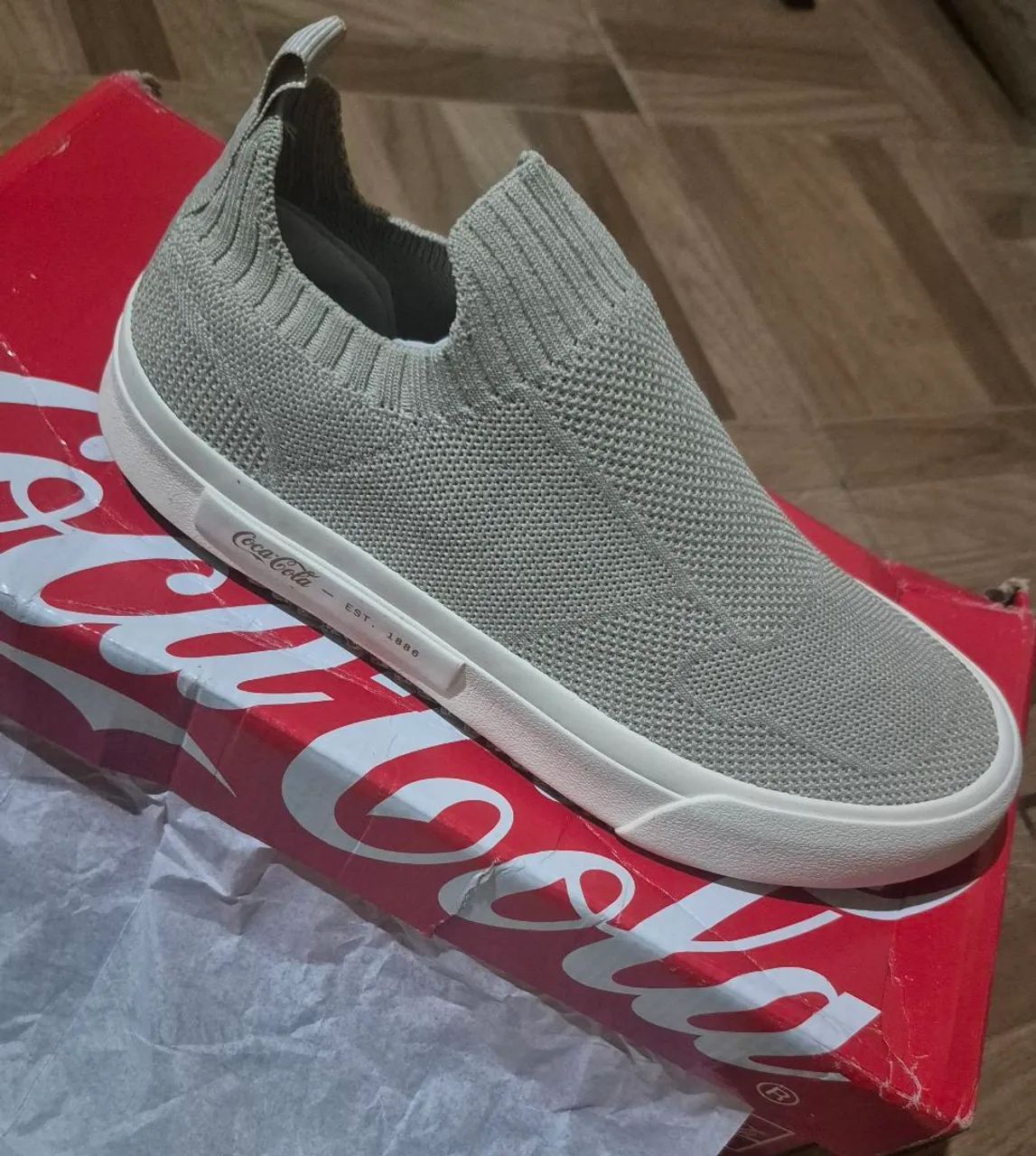 Tênis Coca-Cola nunca usado, novo - Foto 2