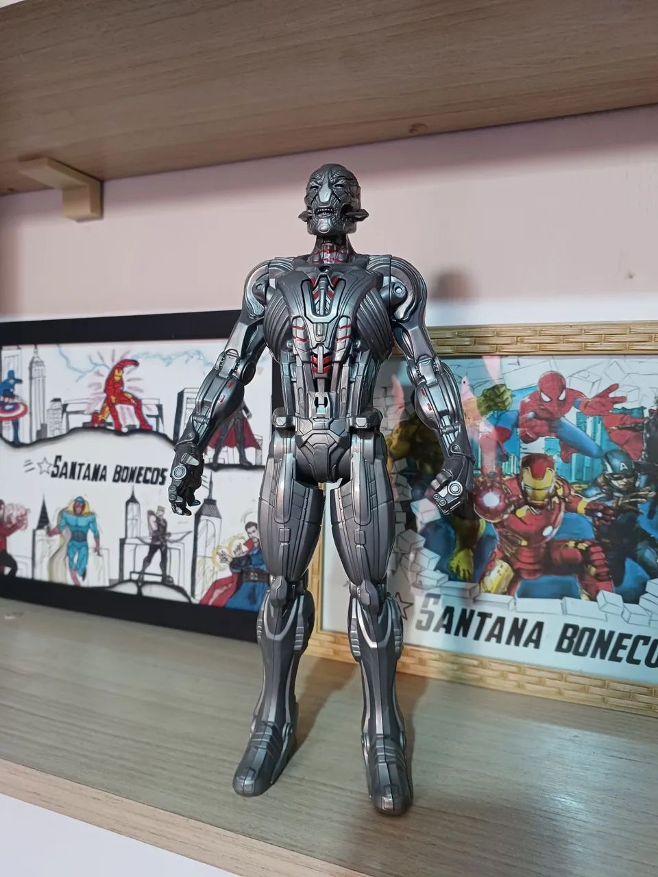 Ultron eletrônico 30cm original marca Hasbro  - Foto 4