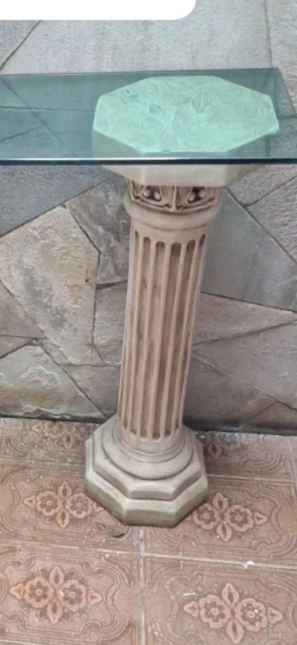 Aparador de vidro e colunas de gesso - Foto 4