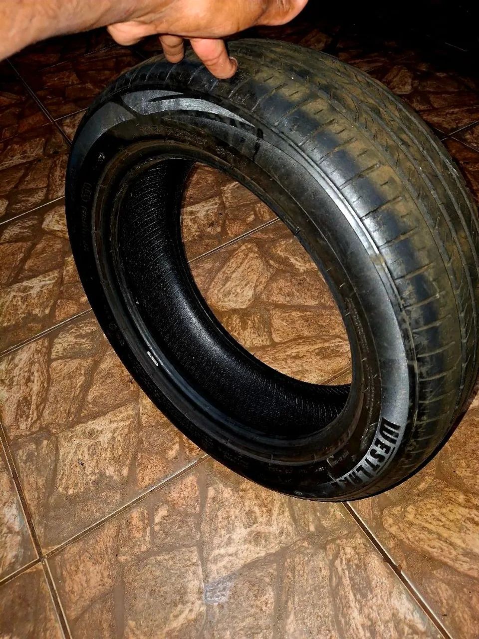 Pneu seme novo 195/55R16  87V - Foto 3