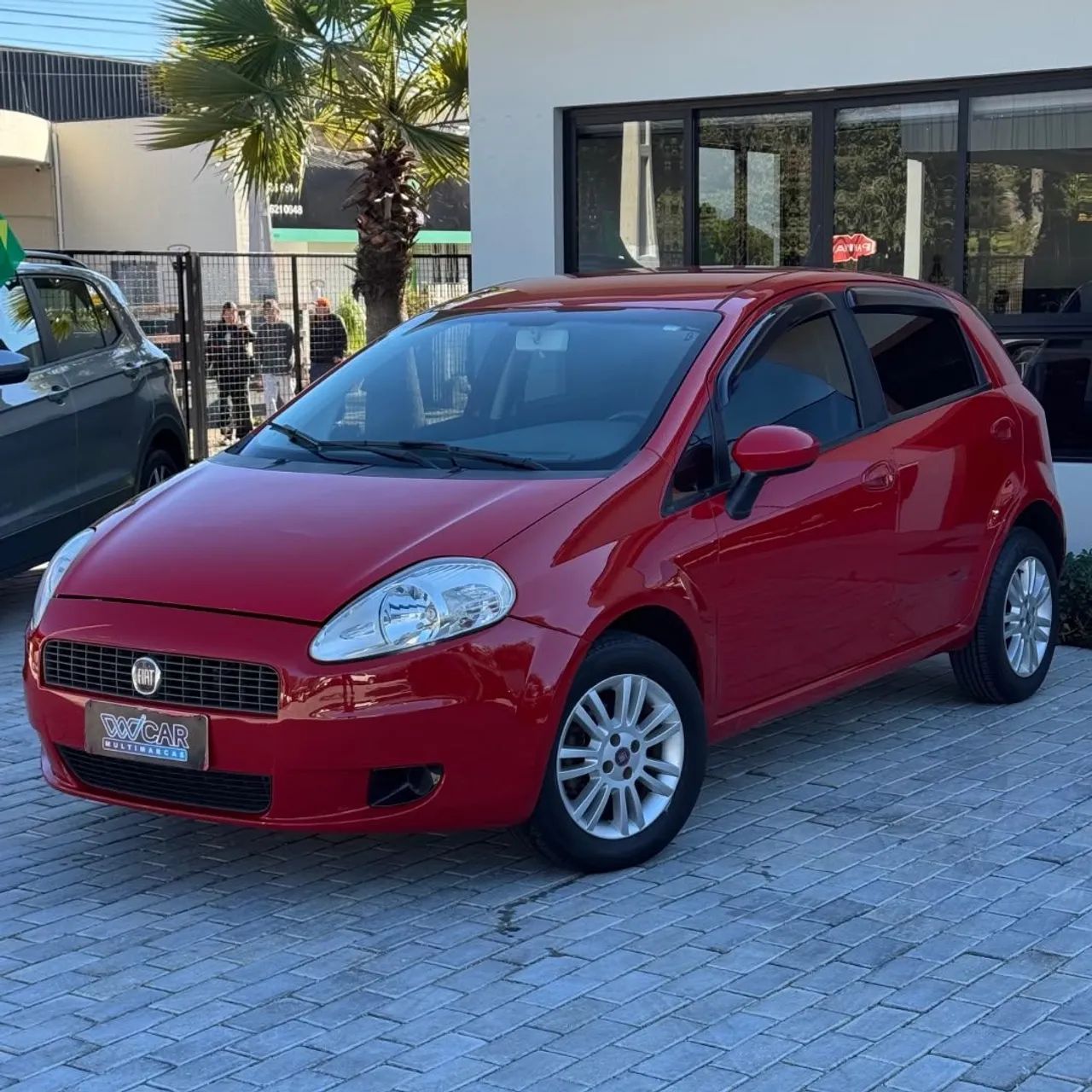 Fiat Punto Attractive 1.4 Fire Flex 8V 5P 2012