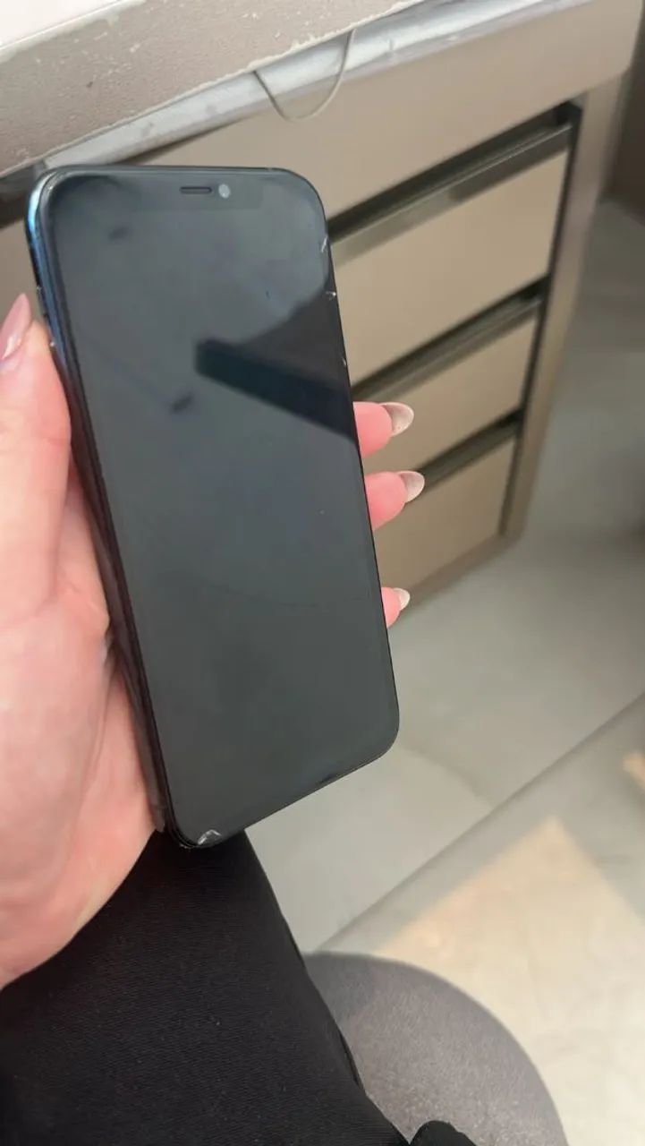 IPHONE 11 PRO - Foto 2