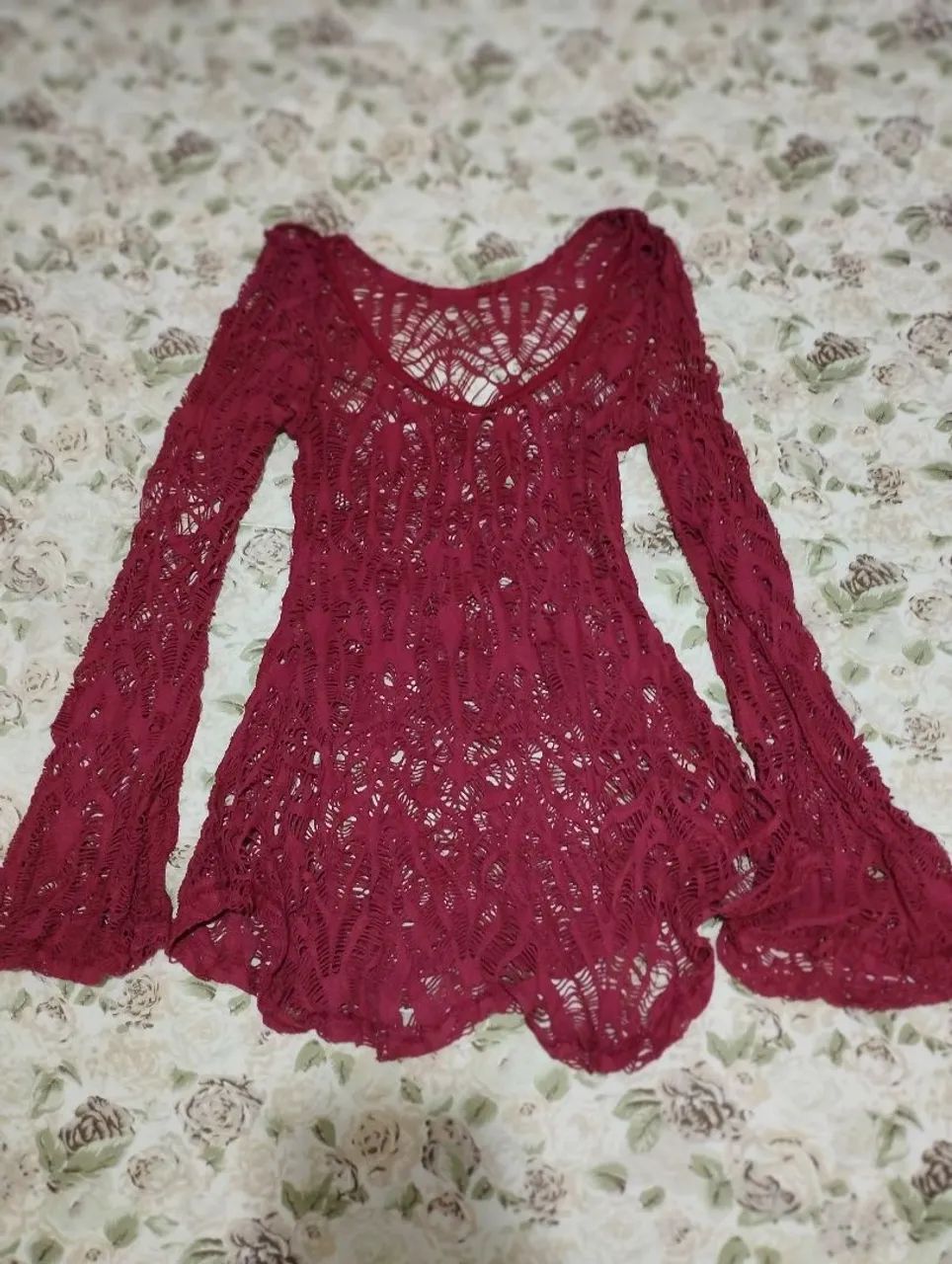 Lote com 30 peças de roupas Feminina