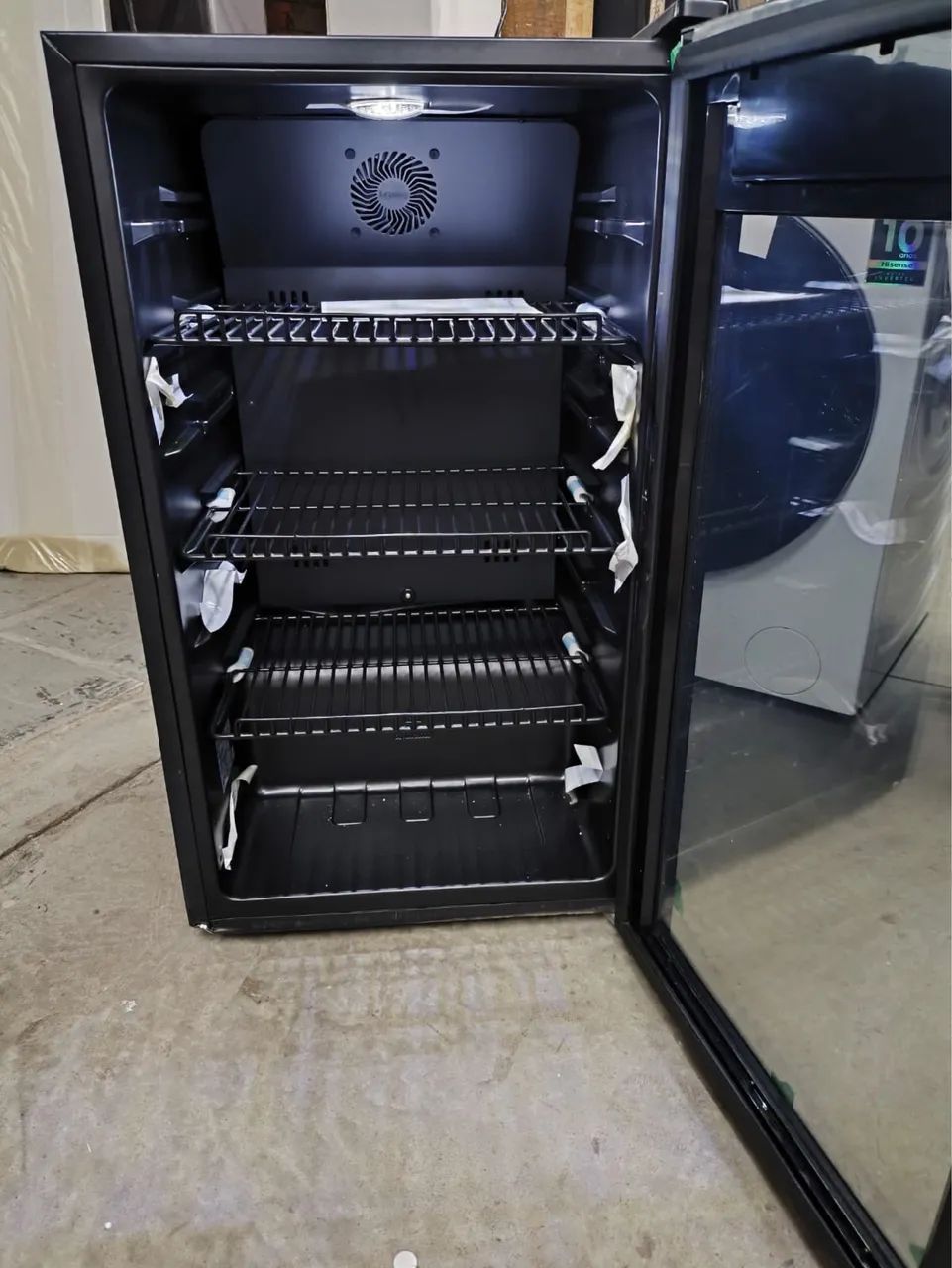 Cervejeira Eletrolux 96 litros BCG 96 Black  - Foto 4