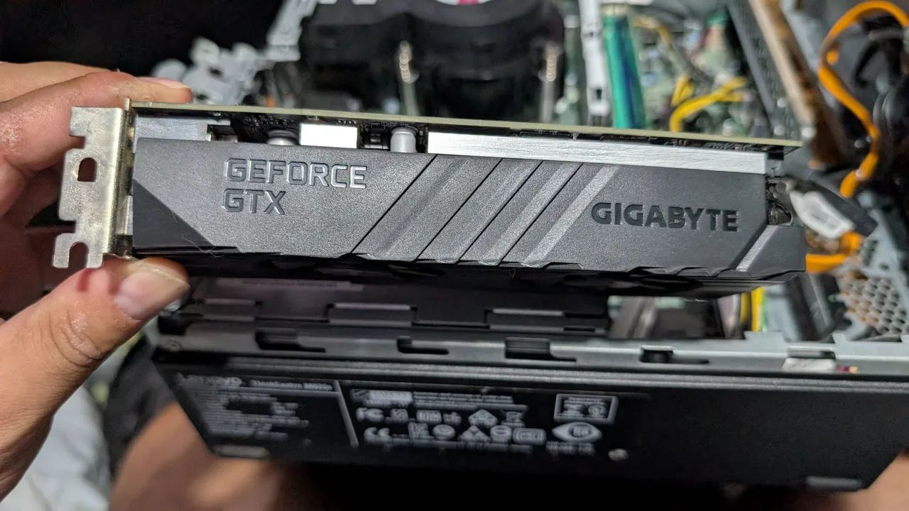 Placa de vídeo NVidia GeForce GTX 1650 OC 4GB gddr6 - Foto 2
