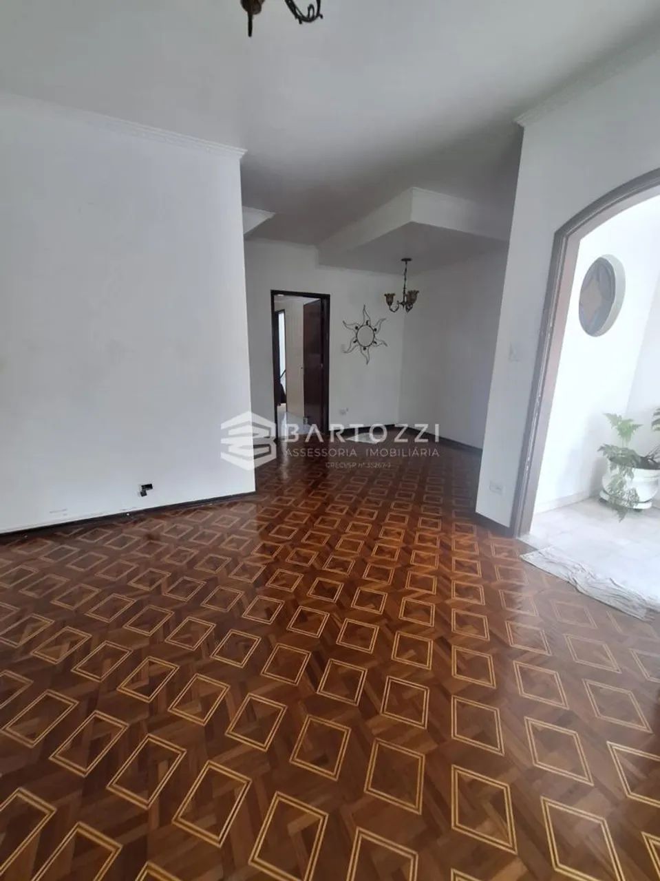 SOBRADO COMERCIAL E RESIDENCIAL - 4 DORM, 2 SUÍTES - Foto 2