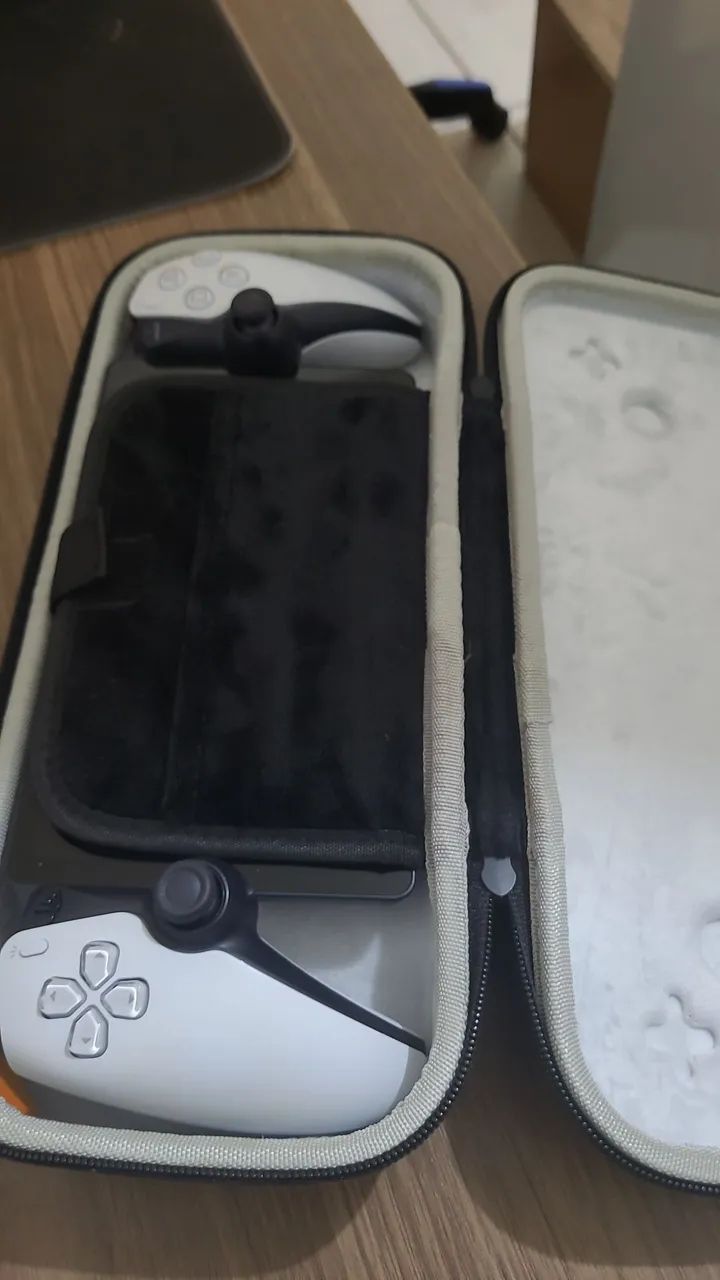 Playstation Portal com case