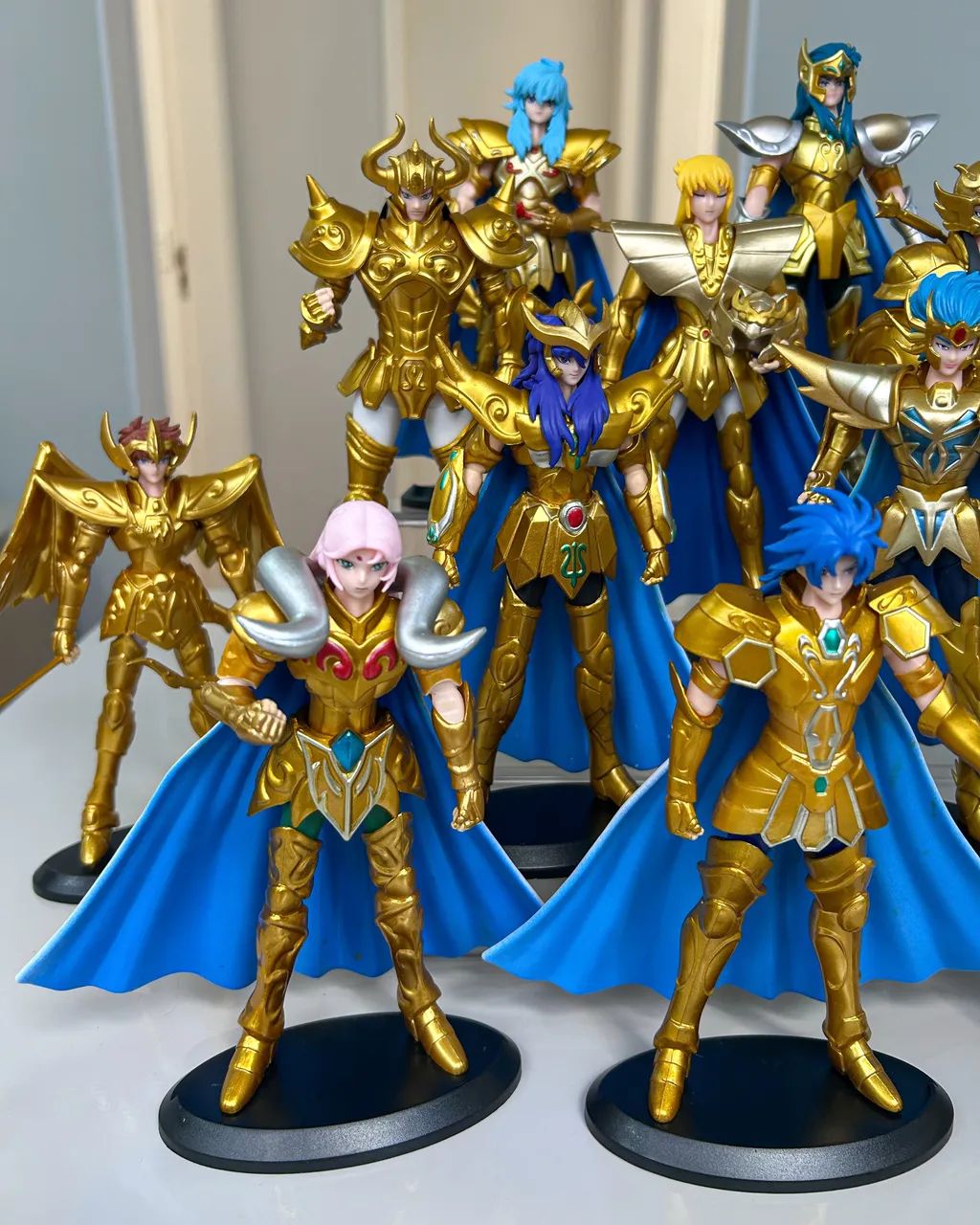 Action Figures Cavaleiros de Ouro 19 cm bonecos - Foto 2