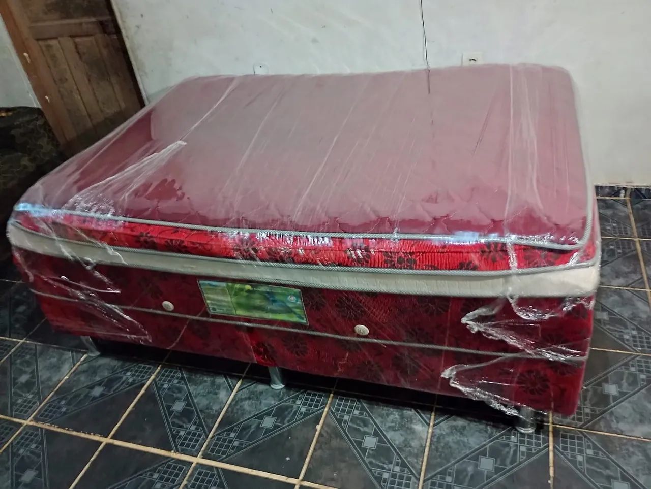 Cama Box Casal De Molas Muito Confortável Higienizada  - Foto 3