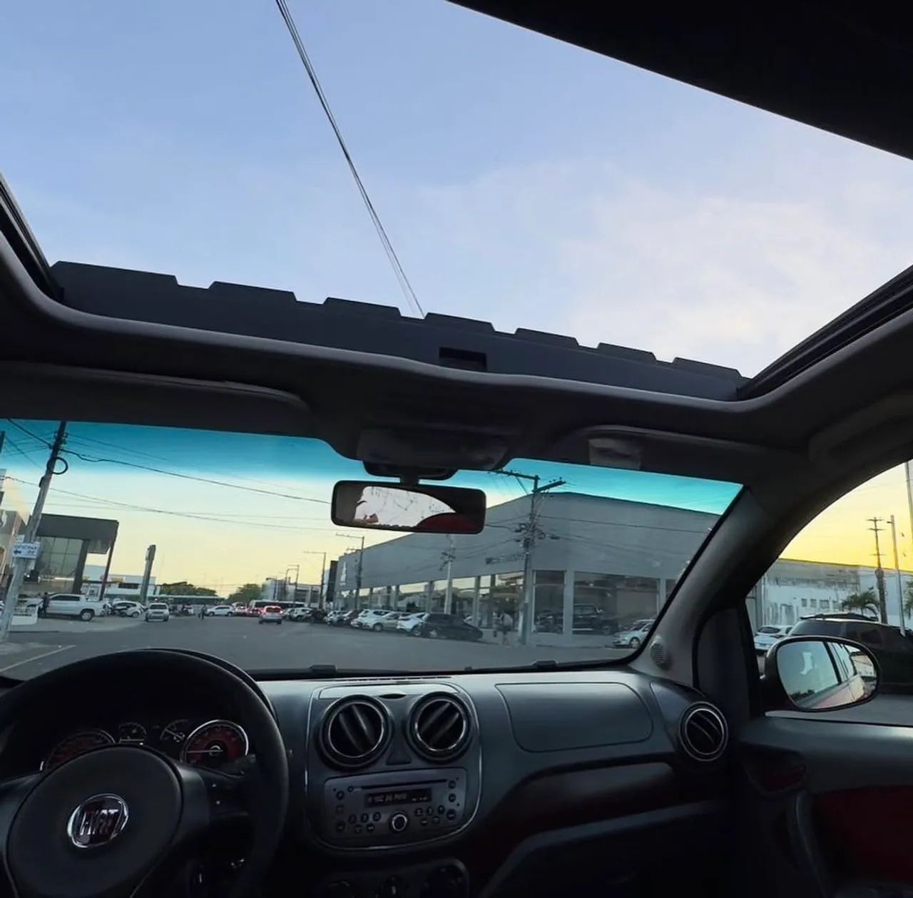 Fiat Palio Sporting 1.6 Flex 16V 5P 2014 - Foto 4