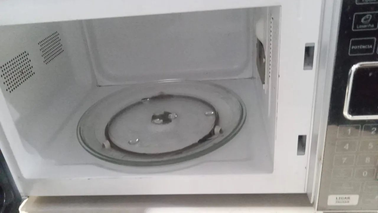 Microondas inox Philco 220v  - Foto 2