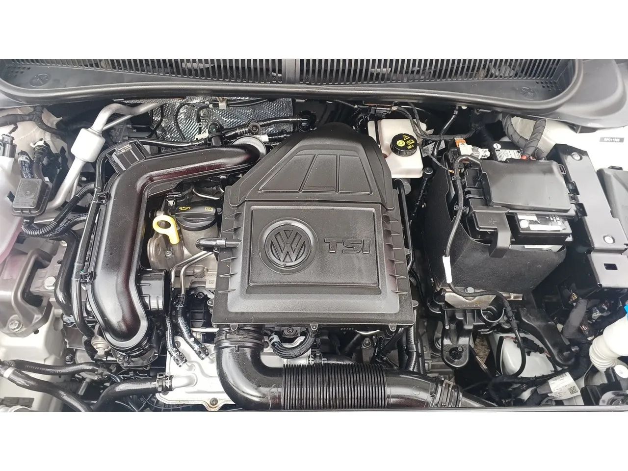 Volkswagen Nivus Highline 1.0 200 TSI Flex Aut., foto 15 de 16
