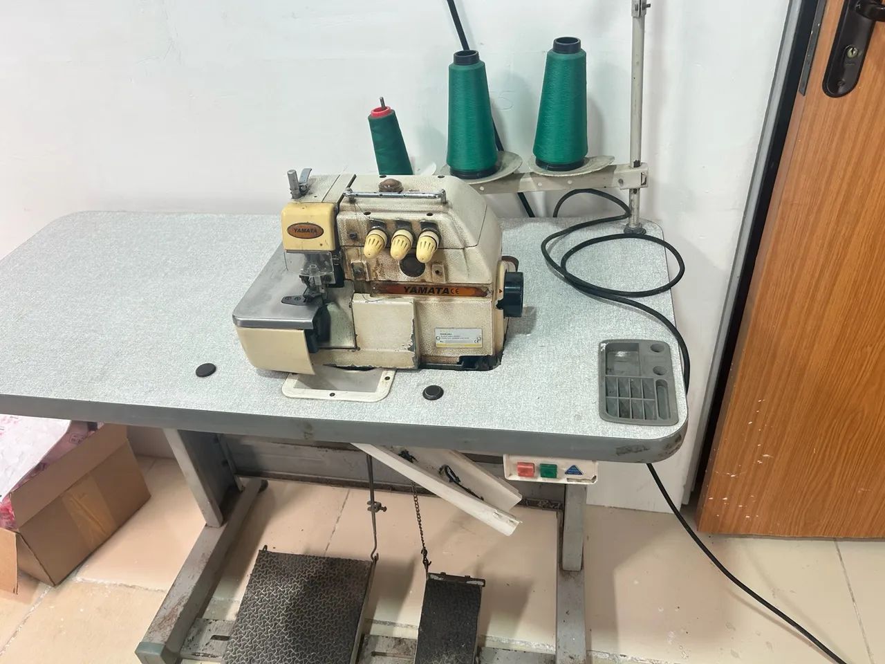 Máquina de costura  - Foto 2