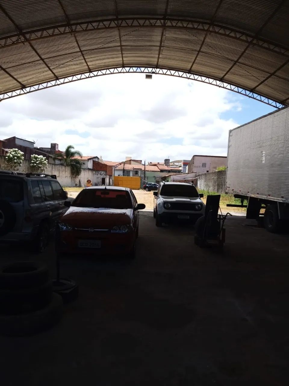 Galpão Garagem 1500 m2 no Jóquei clube - Foto 4