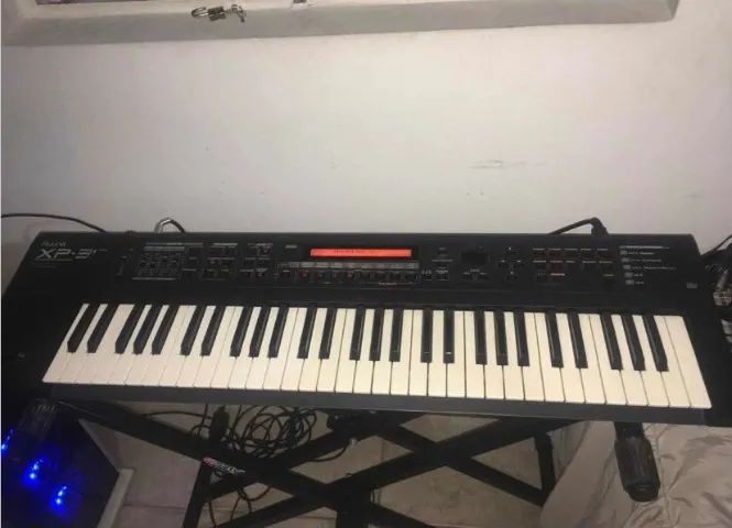Teclado Roland XP30