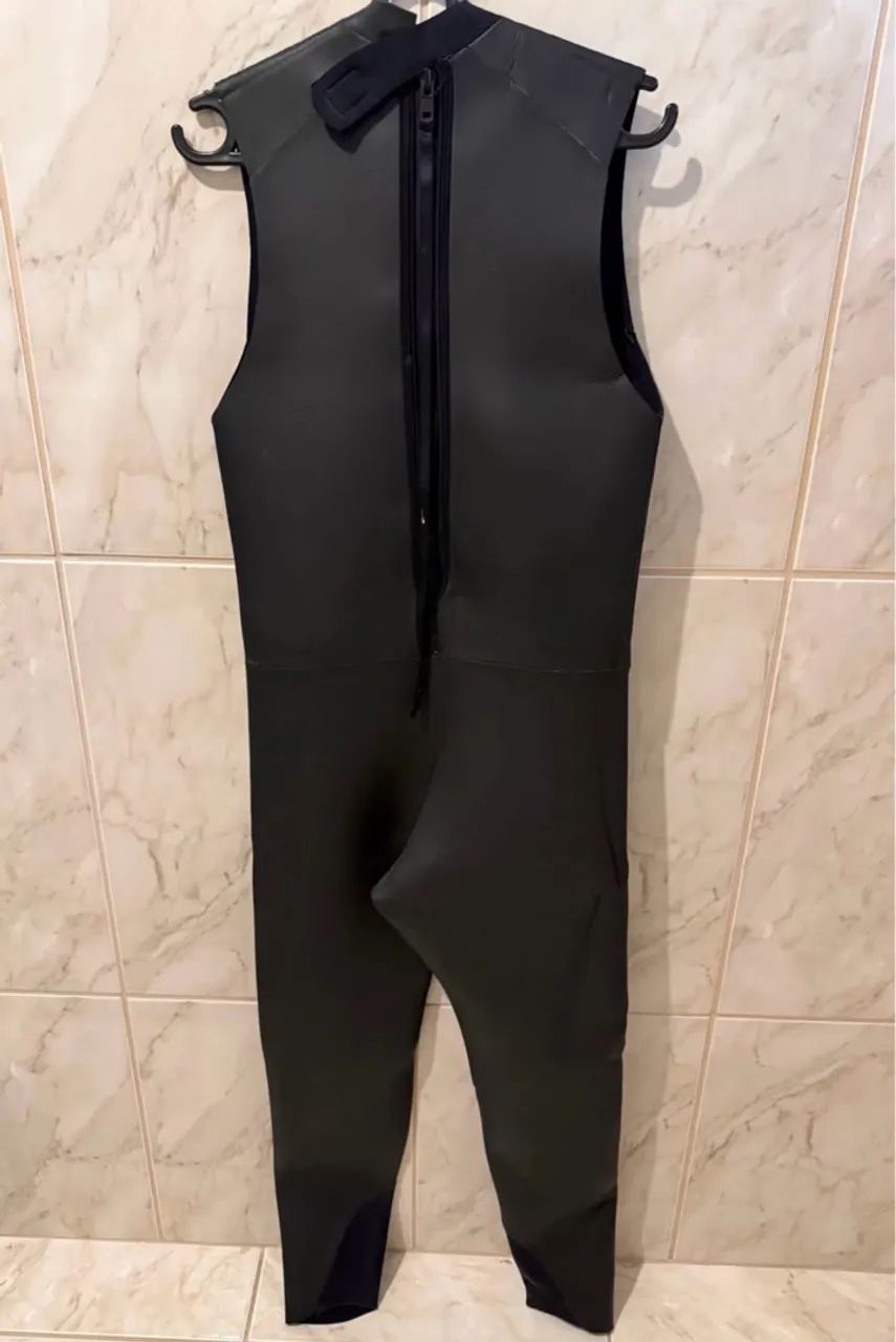 Neoprene Long John sem Manga com Back Zip 3mm - Tamanho P - Foto 2