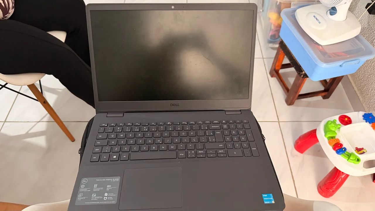 Vende se notebook Dell - Foto 3