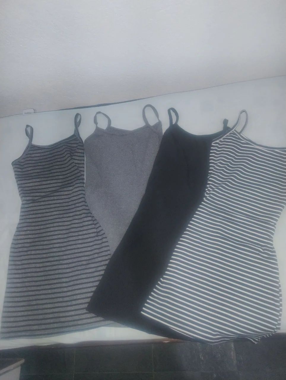 Vestido que se ajeita no corpo